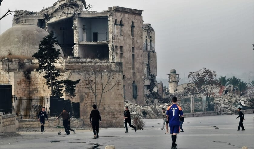 De wapens zwijgen, maar het leven in Aleppo ziet er behoorlijk uitzichtloos uit