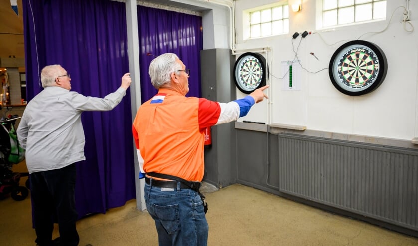 De meeste bezoekers van de zondagse diensten in ‘het Badhuis’ komen er ook doordeweeks.