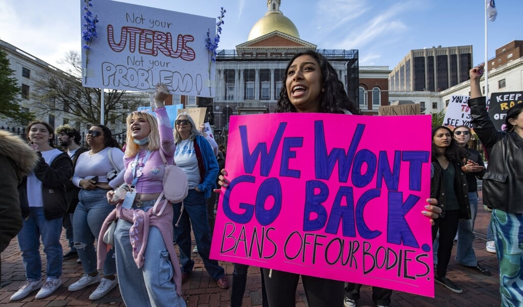 Demonstraties in Boston van pro-abortus demonstranten.   (beeld Wade Decision.
joseph Prezioso / afp)