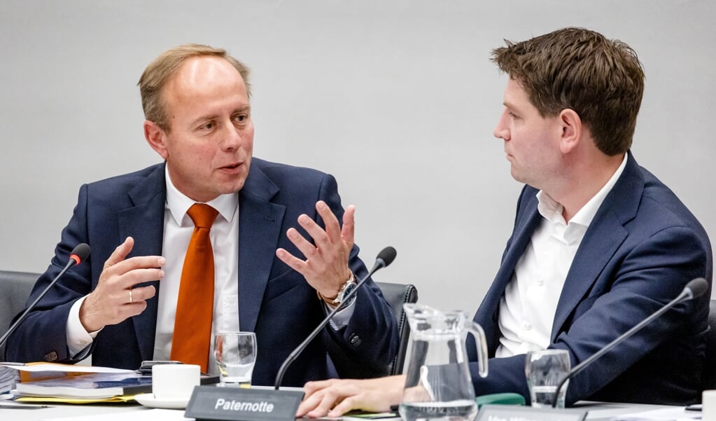 SGP-leider Kees van der Staaij in debat met fractievoorzitter Jan Paternotte van D66.  (beeld anp / Sem van der Sal)