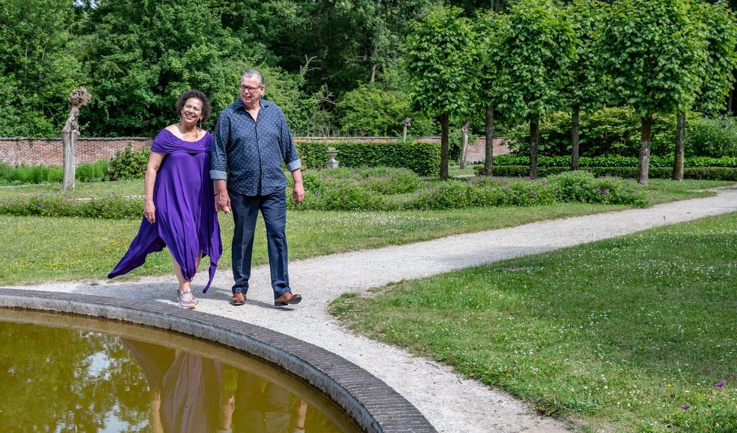 Audrey Scharbay wandelt op zondag graag met haar man Hans de Haan op Landgoed Beeckesteijn.
