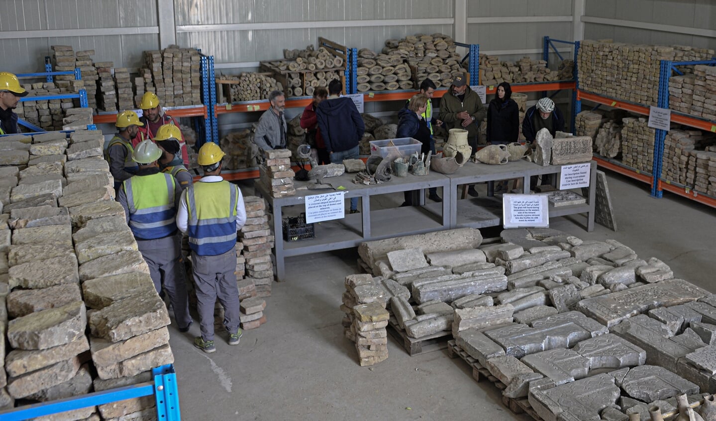 In het Noord-Irakese Mosul worden archeologische voorwerpen opgeslagen en tentoongesteld door de VN-organisatie Unesco. 'De Iraakse overheid is (...) zeer streng als het gaat om de smokkel van archeologische en culturele schatten.'