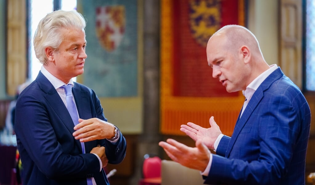 Geert Wilders (l.) en Gert-Jan Segers  (beeld anp / Marco de Swart)