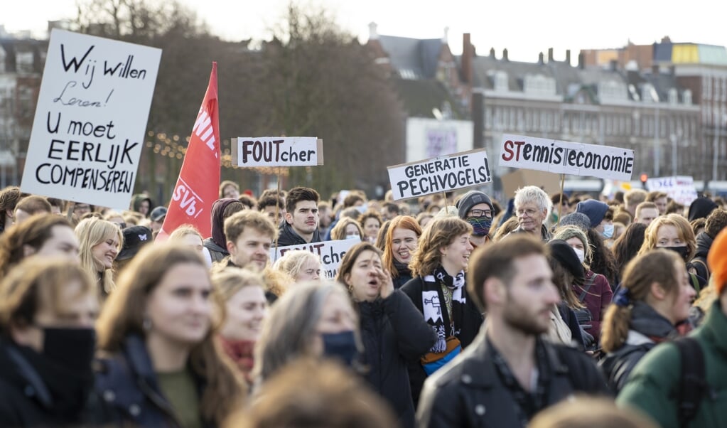 In februari protesteerden studenten ook al voor een eerlijke compensatie voor het leenstelsel.  (beeld anp / sem van der wal)
