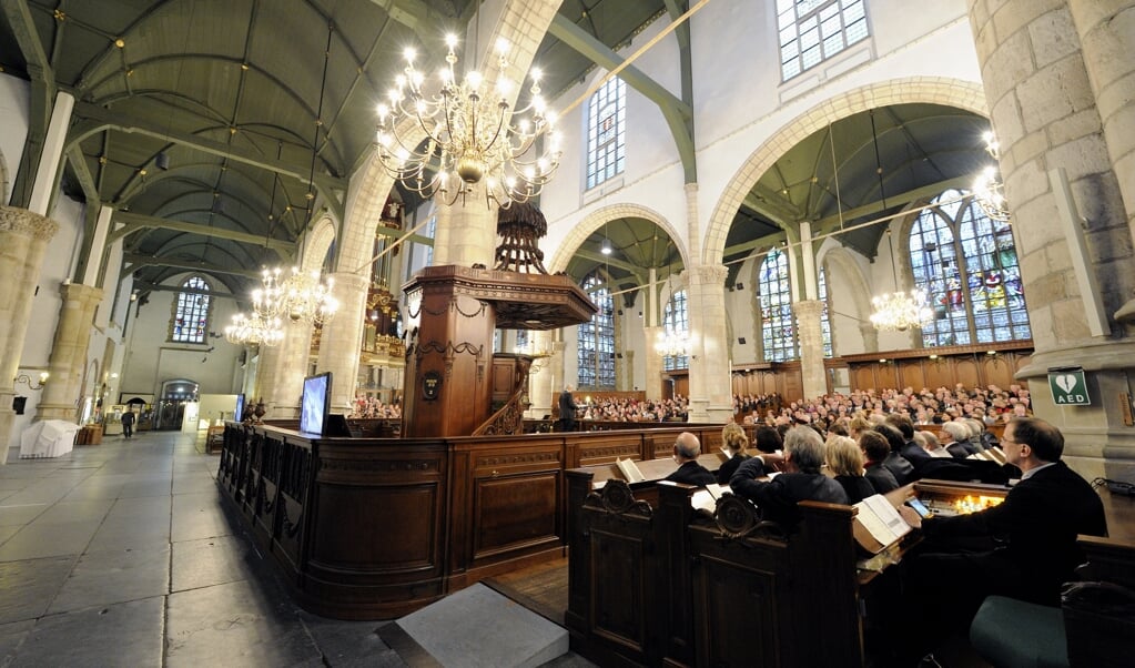 Een iconisch kerkgebouw van een gemeente die tot de Gereformeerde Bond wordt gerekend: de Sint-Janskerk in Gouda.  (beeld anp / Lex van Lieshout)