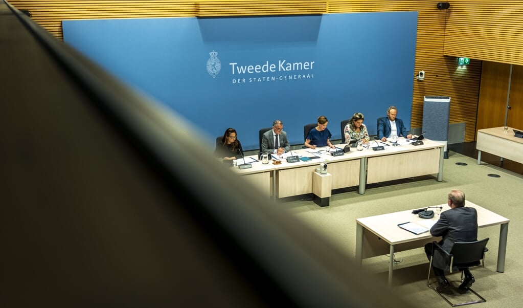 De NAM volgde wat betreft het risico op aardbevingen de visie van het KNMI, vertelde manager Johan de Haan. 'Ik ben geen geoloog.' (beeld anp / Lex van Lieshout)