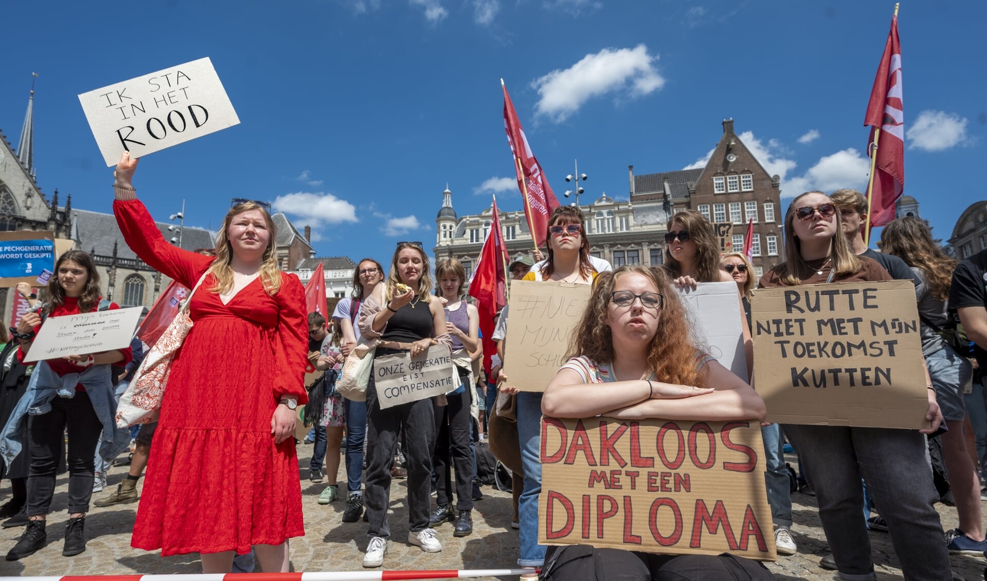 Zaterdag protesteerden studenten op de Dam om compensatie voor de leenstelselgeneratie.