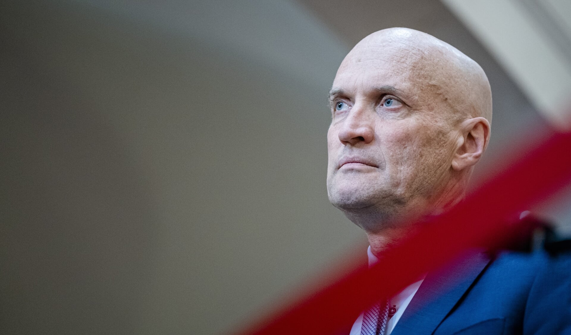 De langetermijnaanpak voor corona moet anders, vindt een coalitie van experts en patiëntengroepen. Minister Ernst Kuipers moet opnieuw naar de tekentafel.
