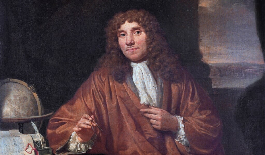 Antoni van Leeuwenhoek (1632-1723). Schilderij van Jan Verkolje.  (beeld rijksmuseum)