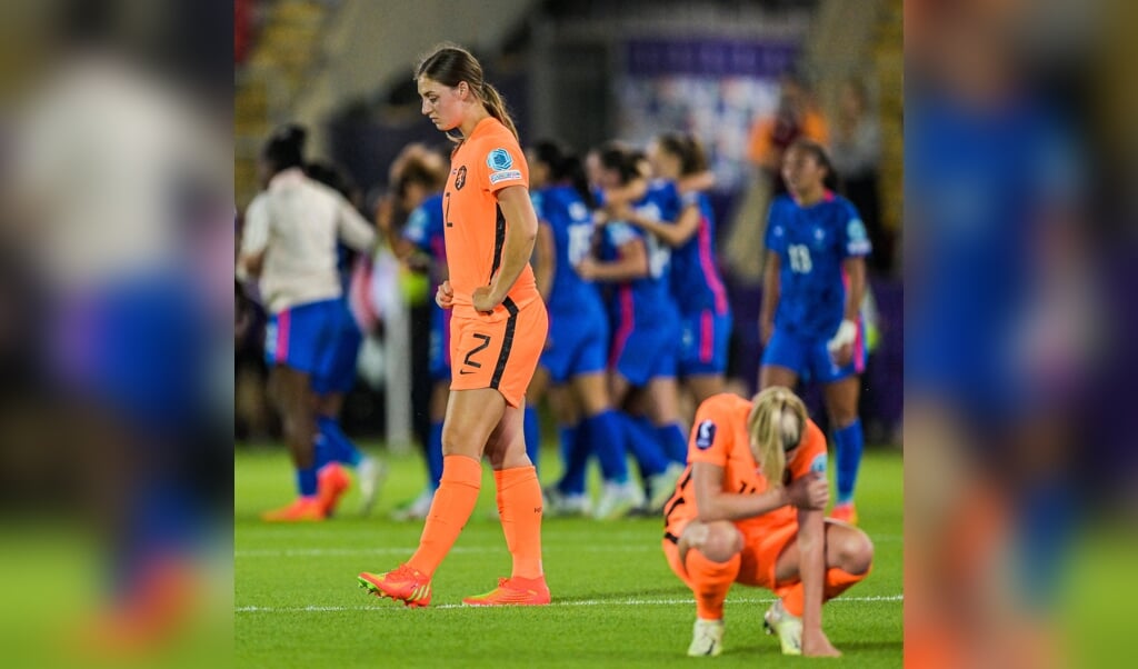 2022-07-23 23:31:32 ROTHERHAM - Aniek Nouwen of Holland women women baalt van het verlies tijdens de UEFA Women's EURO England 2022 kwartfinale wedstrijd tussen Frankrijk en Nederland in het New York stadion op 23 juli 2022 in Rotherham, Verenigd Koninkrijk. ANP GERRIT VAN KEULEN (beeld anp / Gerrit van Keulen)