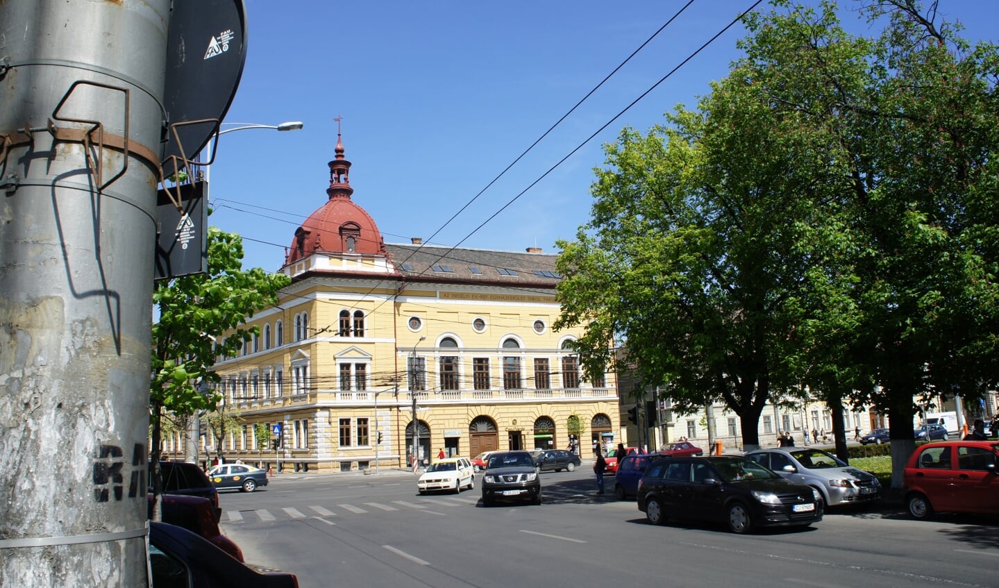 Het pand in het Hongaarse Cluj waar Klaas Vos in een gastenkamer verbleef.