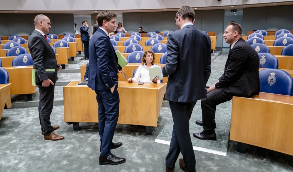 (VLNR) Gert-Jan Segers (ChristenUnie), Jan Paternotte (D66), Sophie Hermans (VVD) en Pieter Heerma (CDA). (beeld anp / Bart Maat)