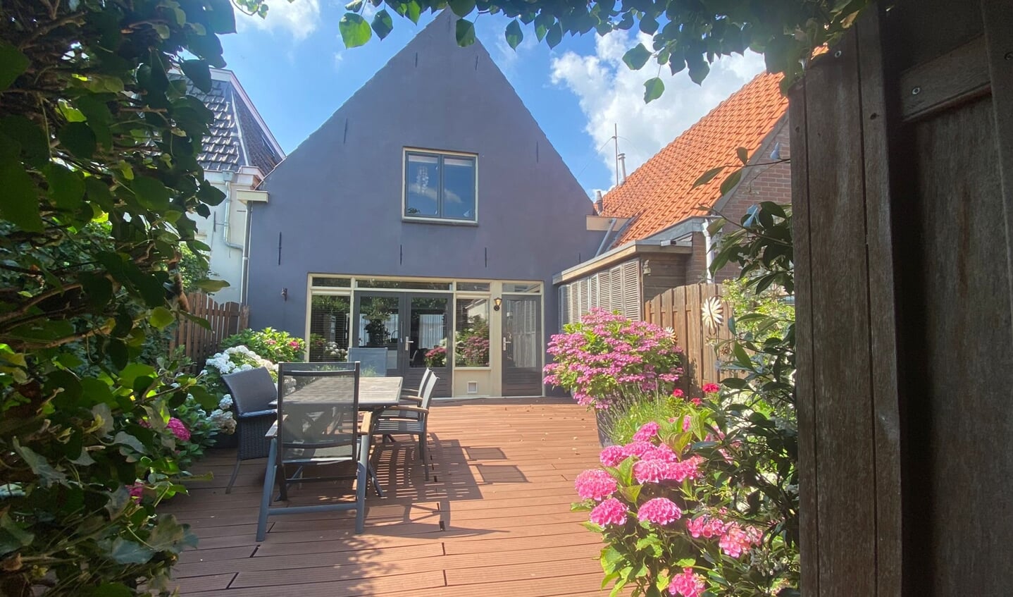 In hartje centrum Wijk bij Duurstede staat een appartement met twee woonlagen te koop.
