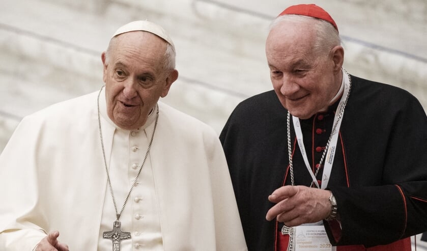 Hoge Vaticaanse kardinaal beschuldigd van seksuele aanranding