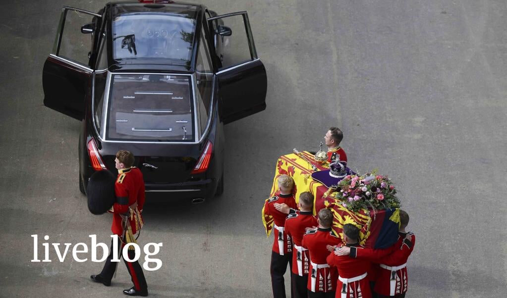 Elizabeth’s public farewell ends • Obama: Elizabeth let my daughter ride around in the golden carriage