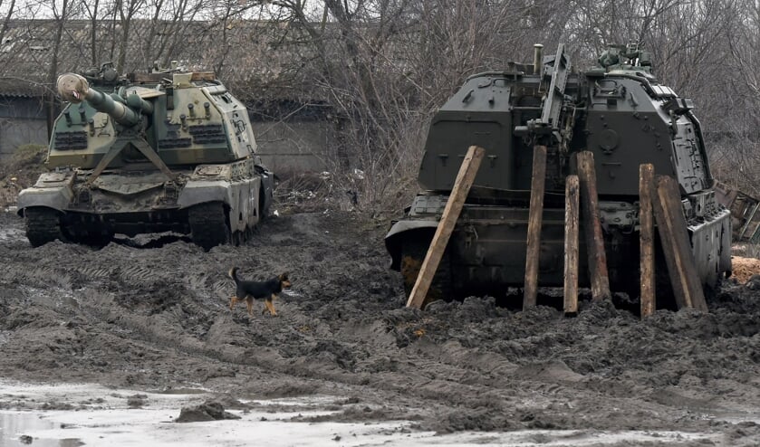 Ook bij het Russische offensief dit voorjaar speelde de modder de Russische tanks en pantserhouwitsers parten.