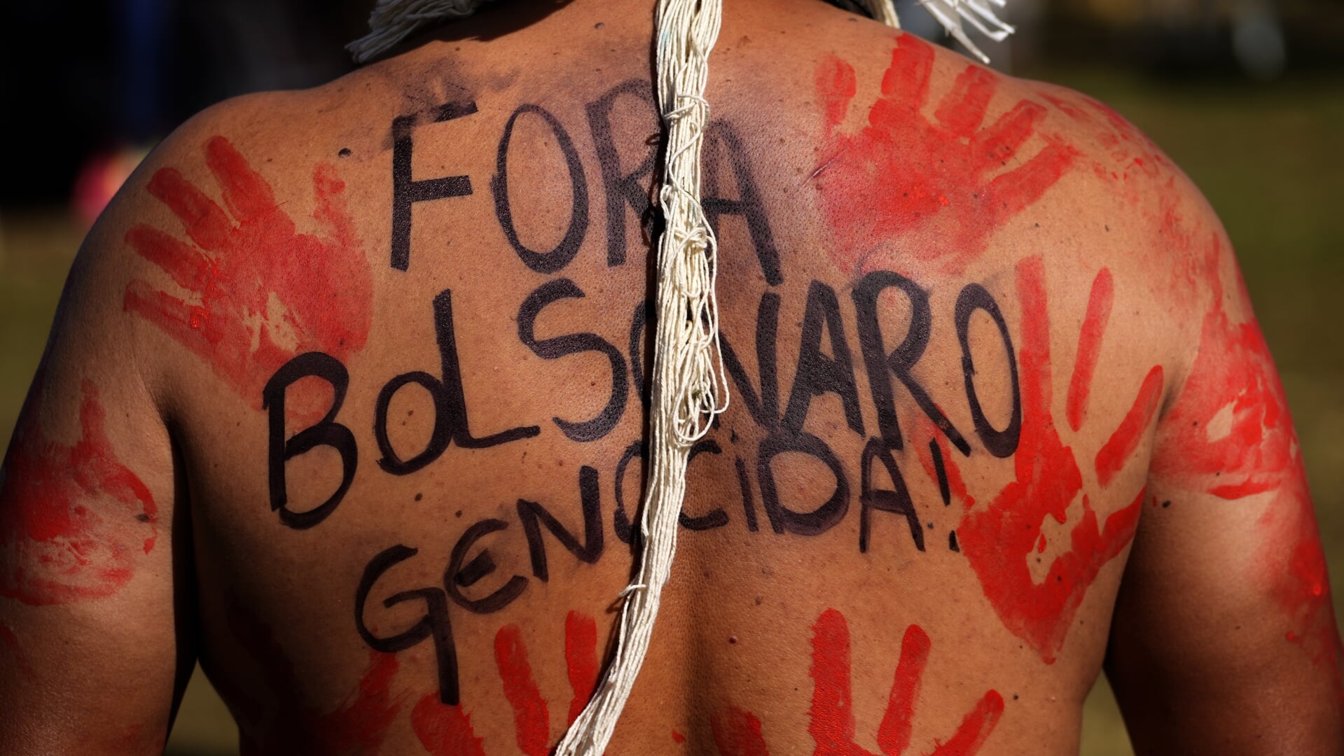 Inheemse activisten verweten Bolsonaro al tijdens zijn regeringsperiode genocidaal beleid te voeren.  
