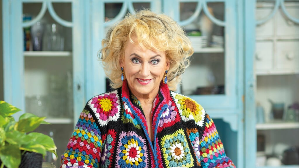 Karin Bloemen: ‘Ik heb lang gedacht dat mijn echte vader mij zou komen redden.'