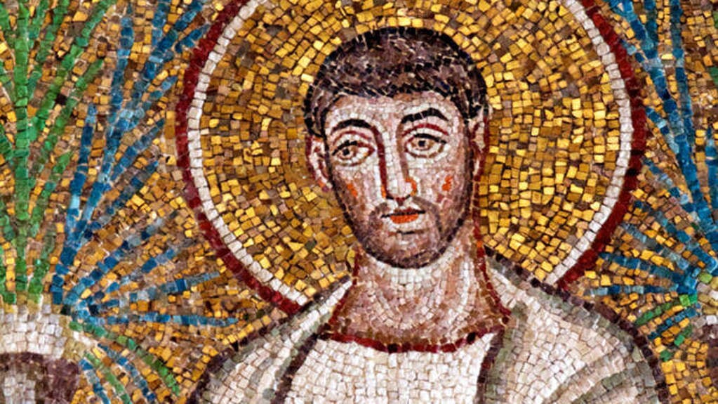 Volgens Cyprianus van Carthago (afgebeeld in de Basilica di Sant'Apollinare Nuovo in Ravenna) is God Vader en de kerk moeder.