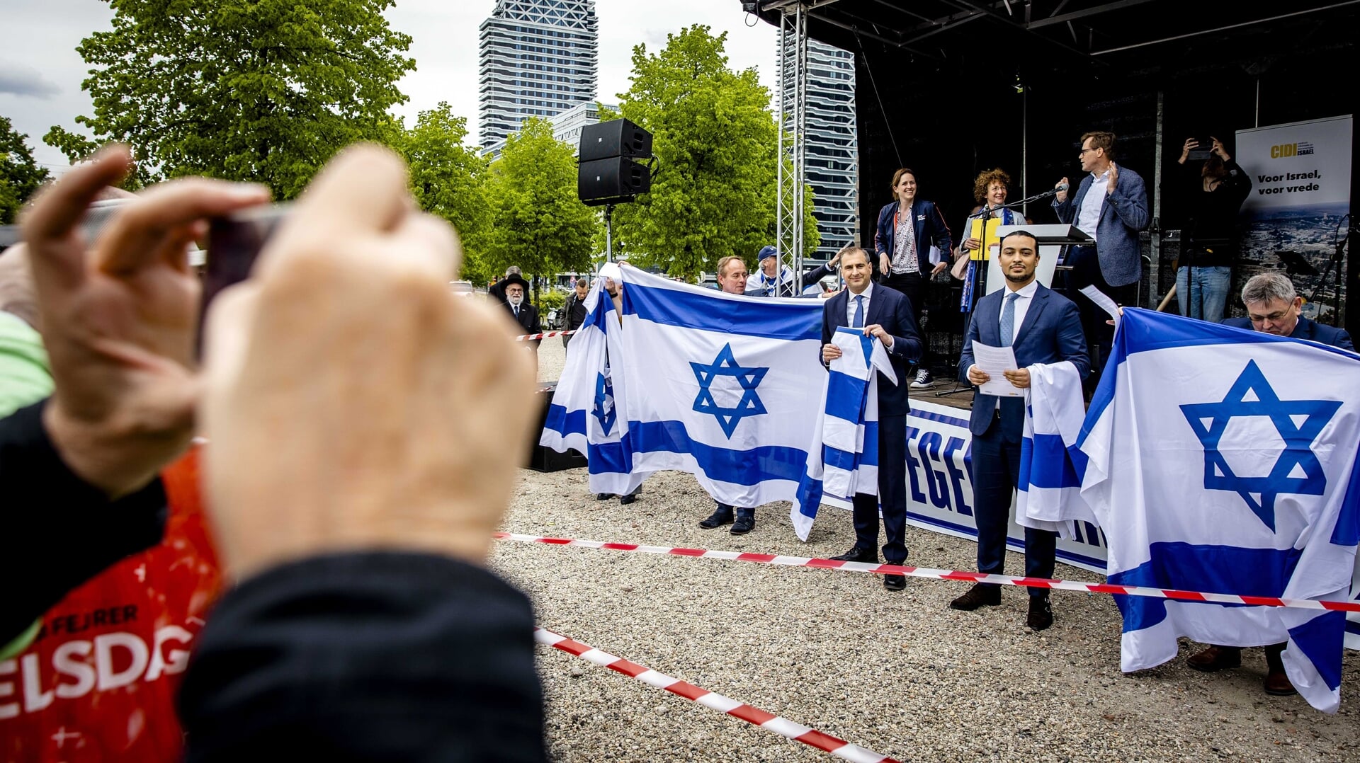 Pro-Israëldemonstratie in Den Haag, in mei 2021, met onder anderen Don Ceder van de ChristenUnie.