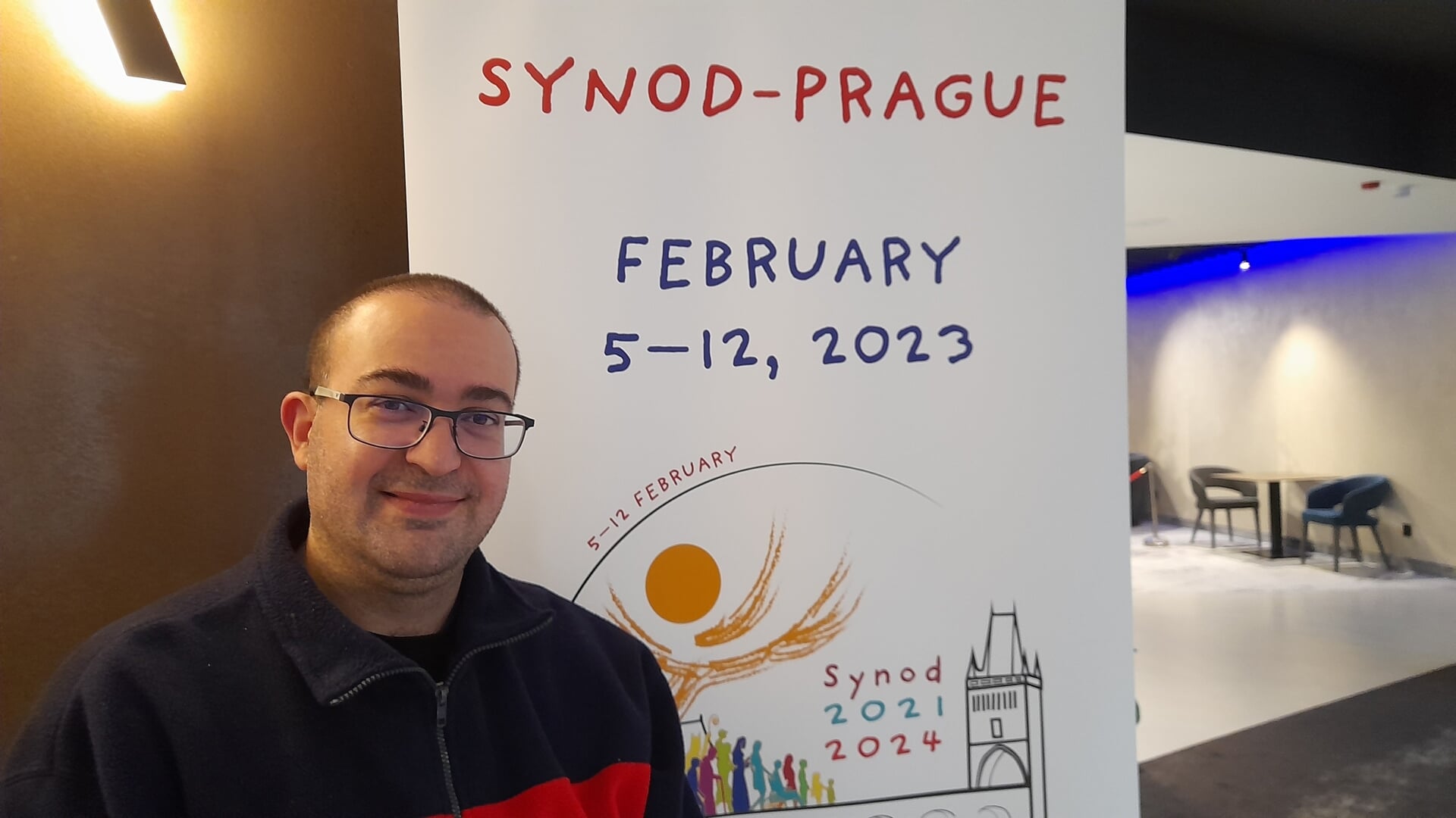 Christopher Vella, de covoorzitter van het internationale netwerk van katholieke LHBT-groepen in Praag tijdens de Europese synode-ontmoeting.