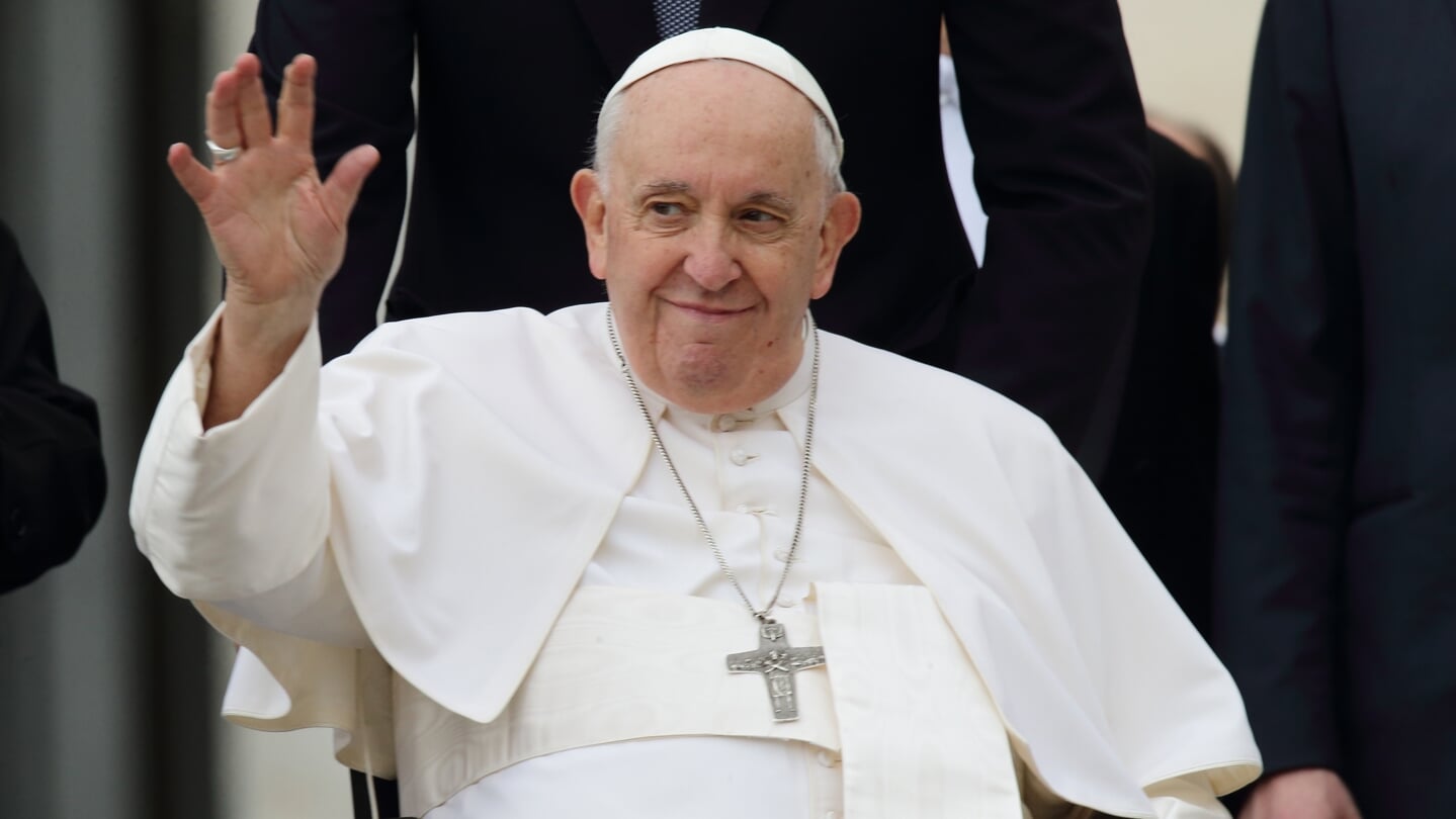 Tien jaar paus Franciscus: ‘Ik vind het mooi dat het bij deze paus gaat om God en de hele wereld en niet alleen over wat je in de kerk moet doen’