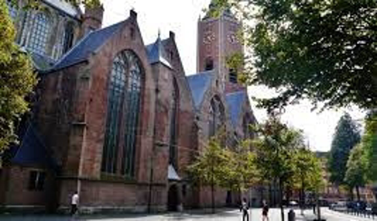 De Grote Kerk, waar dominee Zaalberg strijdlustige woorden sprak.