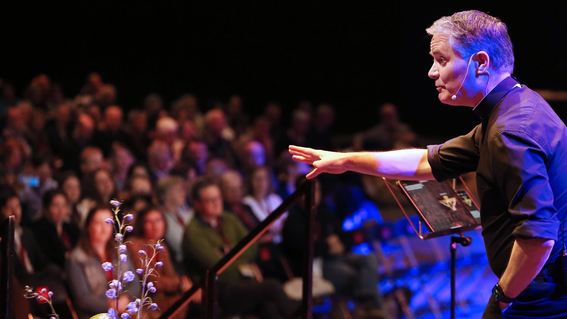 De Canadese priester James Mallon op een drukbezochte conferentie vorig jaar in Breda. ‘Deze man begrijpt ons.’
