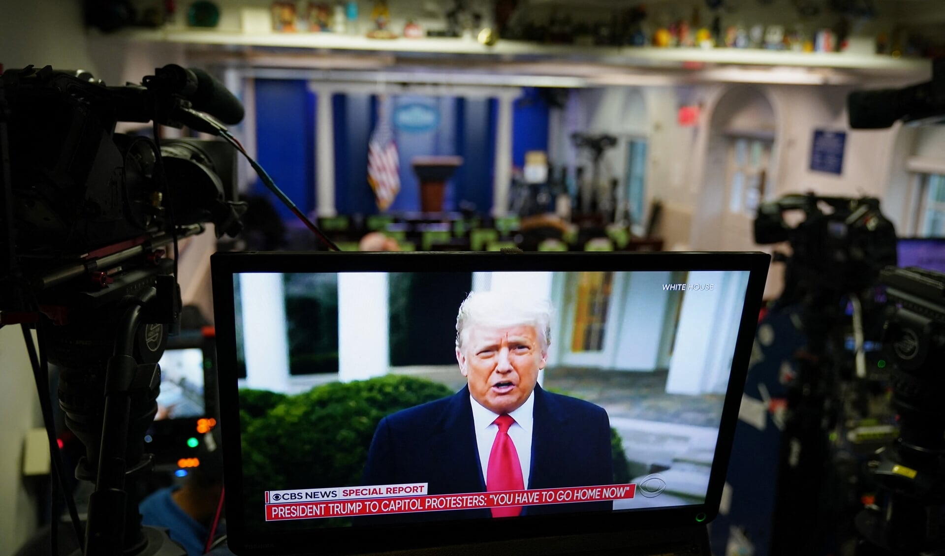 Donald Trump roept medestanders op het land 'terug te pakken'.
