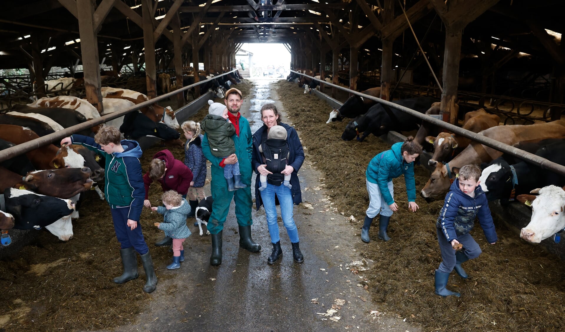 Doorweekt Ploeg huren Dit boerengezin met acht kinderen verhuist naar Canada: 'Als boer heb je  geen ruimte meer' - Nederlands Dagblad. De kwaliteitskrant van christelijk  Nederland