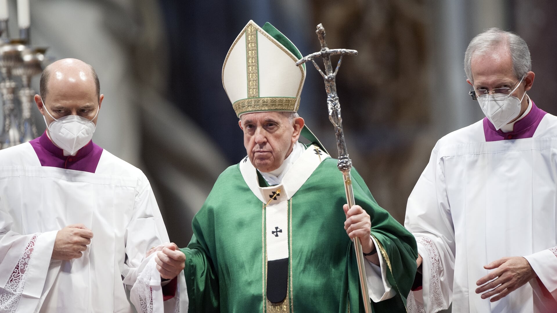 Paus Franciscus bij de mis ter gelegenheid van de opening van de bisschoppensynode.