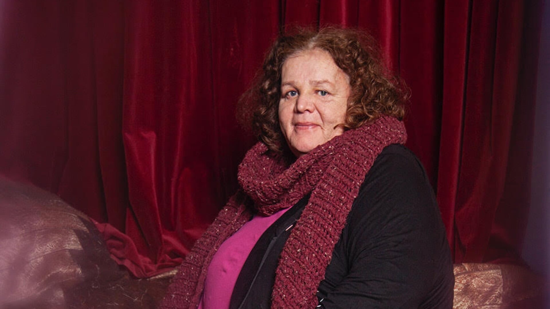 Leonne Zeegers (62) kreeg als eerste Nederlander een x in haar paspoort. ‘Ambtenaren vroegen soms: