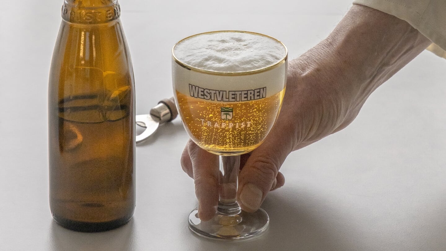 De Trappist Westvleteren is de kleinste Trappist van België. Maar in Nederland ontstond er een illegale woekerhandel die de monniken nu willen bestrijden.