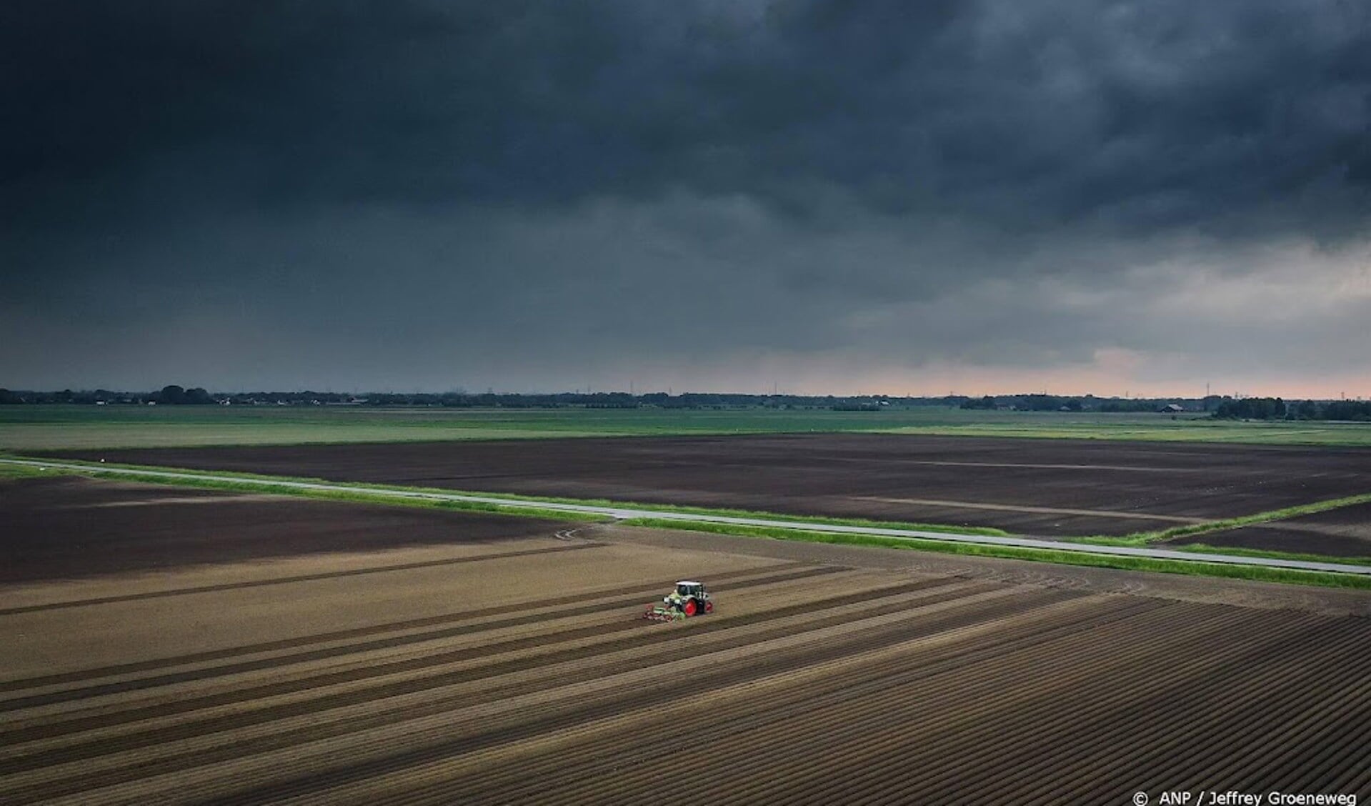 Code Geel En Wateroverlast In Groot Deel Van Het Land - Nederlands ...