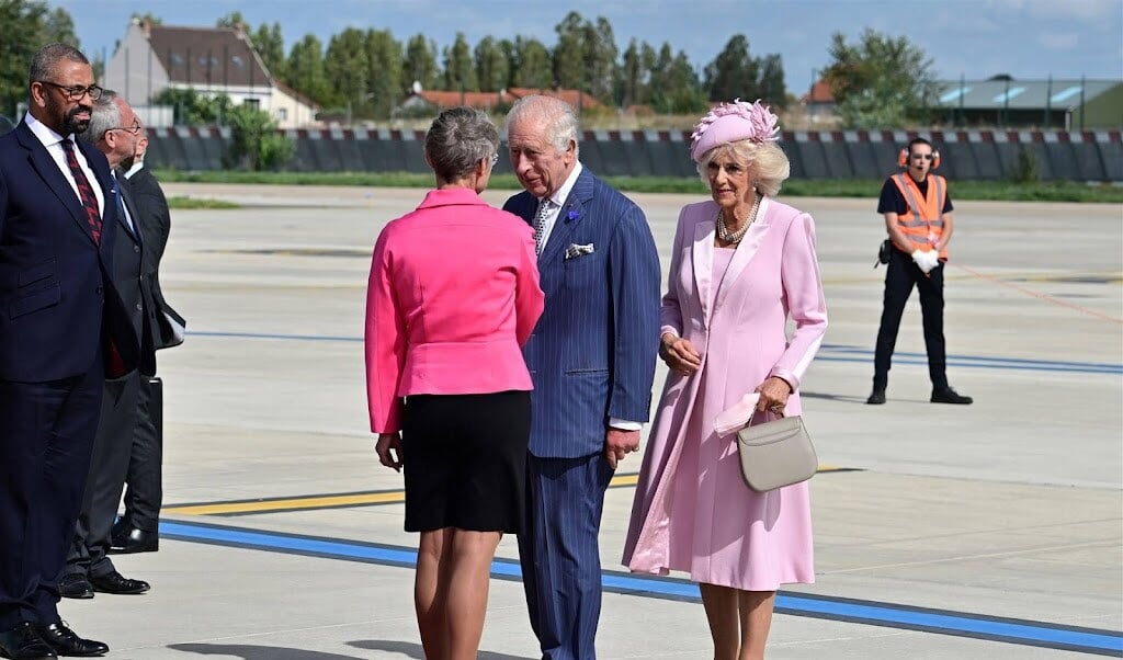 Charles et Camilla embarquent pour une visite d’État en France