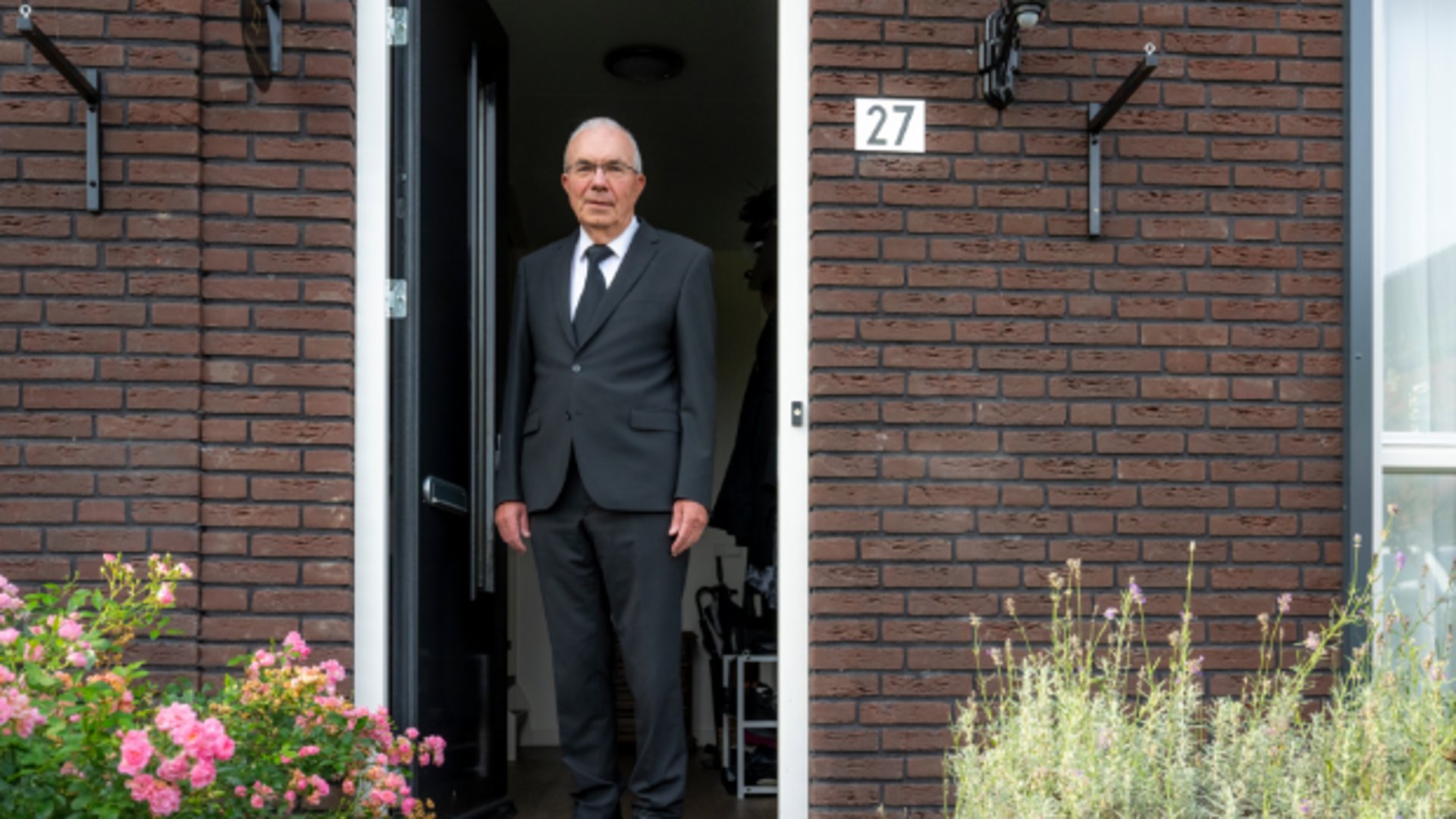 Dominee Op 't Hof zou zondag van de rechter mogen voorgaan in de dienst van de vrije hervormde gemeente in Driedorp.
