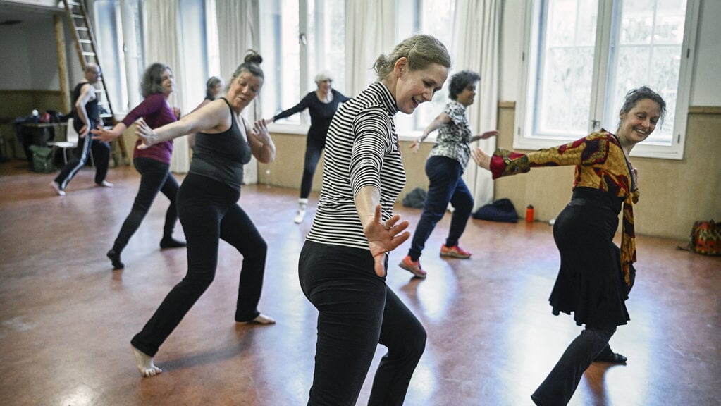 The Power of Dance: New Study Shows Weight Loss Benefits and Joy in World Condition Class at Wilhelmina Gasthuis