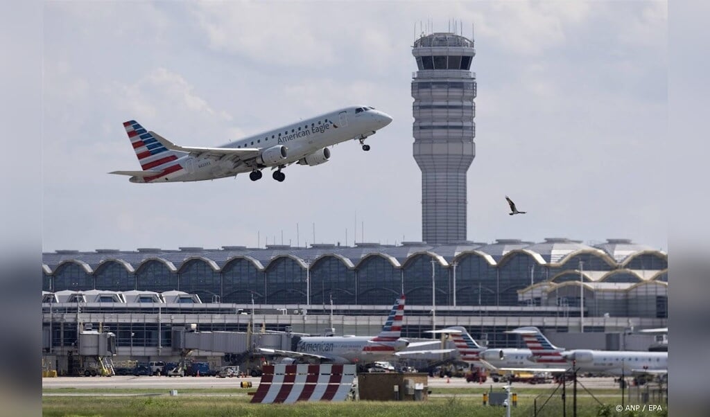 Share of US airline cancellations at lowest level in 10 years