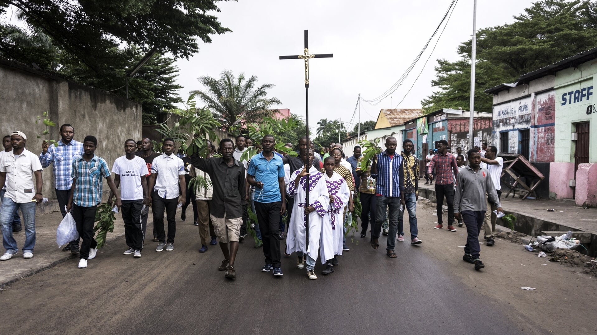 Een van de vele pro-democratische protesten die in 2018 georganiseerd werden door de Katholieke Kerk in Congo. Meerdere demonstranten kwamen tijdens deze protesten om het leven door politiegeweld en tientallen raakten gewond. 