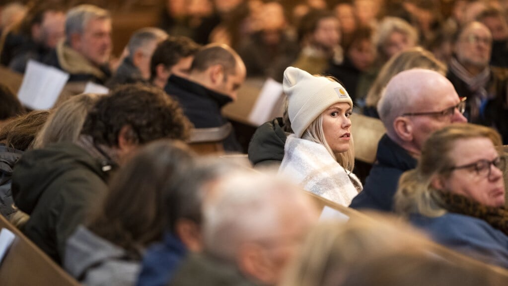 Het beeld van de kerk als familie helpt mij om te beseffen waarom ik blijf. Een familie wordt je gegeven, je kiest in de kerk niet voor de mensen die je omringen.