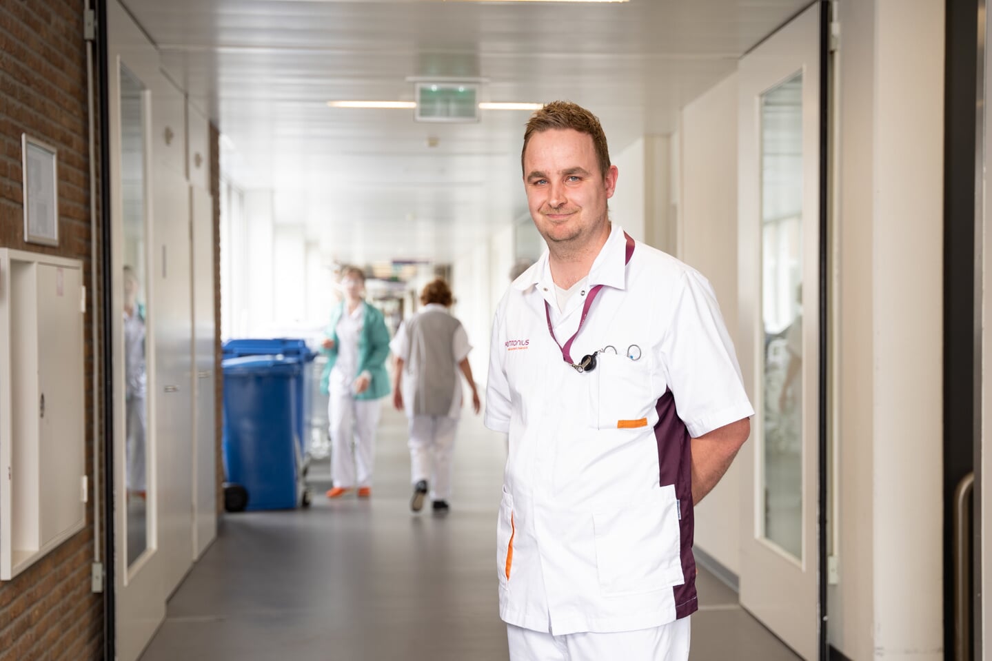 Ruben de Haan deed een versneld opleidingstraject en werkte meteen 32 uur per week in het ziekenhuis.