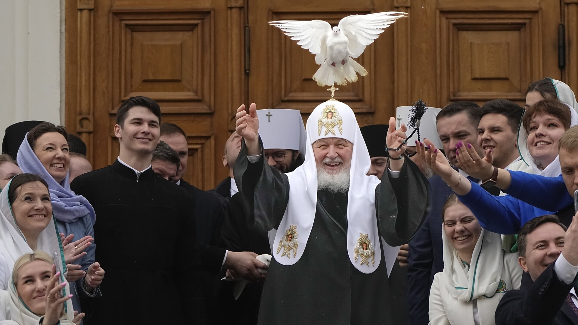 De Russisch-orthodoxe patriarch Kirill vierde op 7 april het feest van de Aankondiging van de Heer, zeven maanden voor het Russisch-orthodoxe kerstfeest. 
