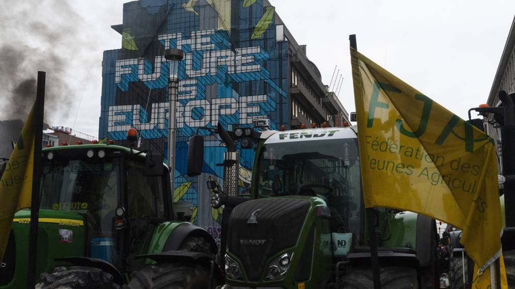 Boeren protesteren in Brussel tegen het landbouwbeleid van de EU. Agrariërs weten dat veel Europarlementariërs naar hen luisteren.