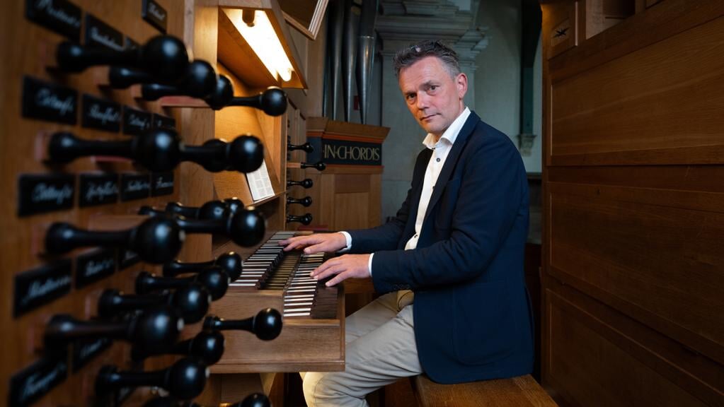 Van Vliet heeft de meeste orgelconcerten de afgelopen maanden moeten annuleren, maar spelen in kerkdiensten lukt André van Vliet nog wel.