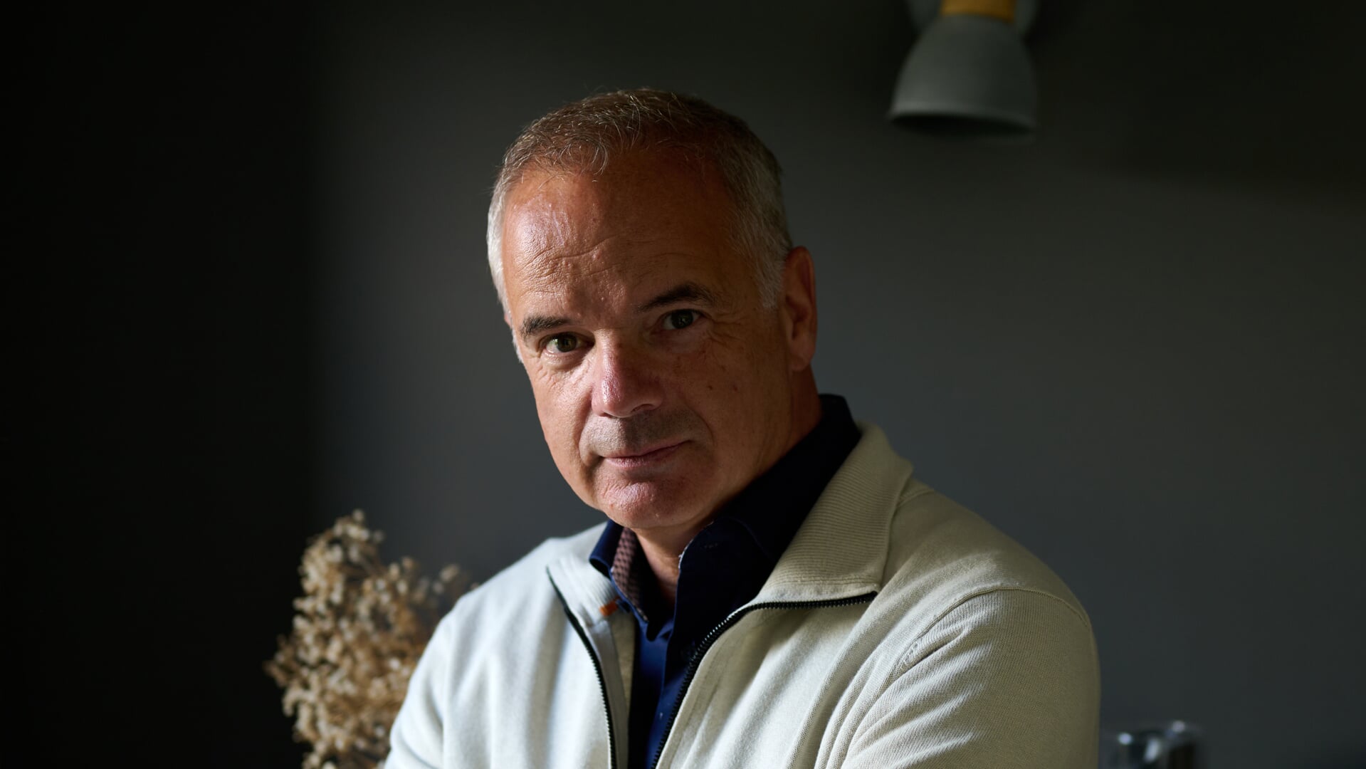 Tv-makelaar Alex van Keulen gelooft dat hemelpoort opengaat. 'Je moet geen  bijbel nodig hebben om goed mens te zijn' - Nederlands Dagblad. De  kwaliteitskrant van christelijk Nederland