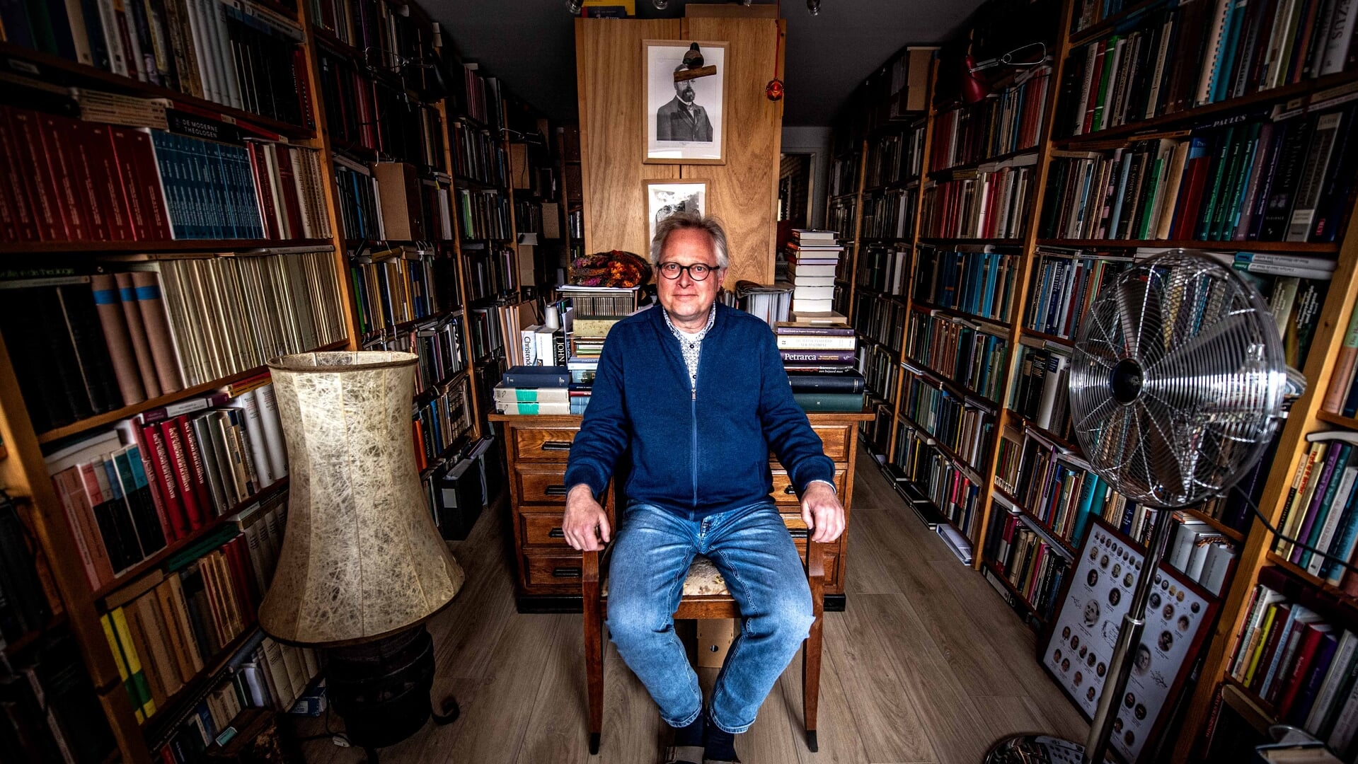 Dirk van Keulen kreeg te maken met anonieme verwijten, schofferende telefoontjes, aanvaringen met ruziënde kerkenraadsleden en verbaal grensoverschrijdend gedrag.