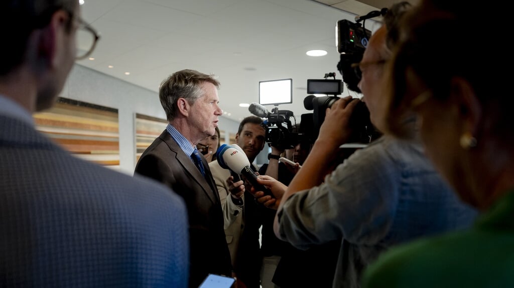 Tweede Kamervoorzitter Martin Bosma (PVV) geeft een toelichting na afloop van de spoedvergadering over de zaak rond oud-Kamervoorzitter Khadija Arib.