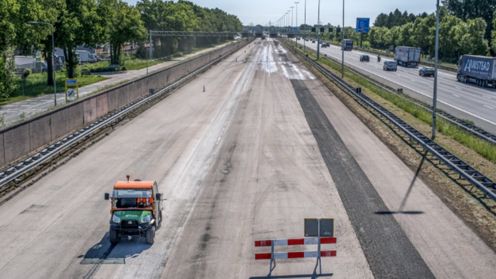 De A12 bij Bunnik, afgesloten in verband met werkzaamheden richting Utrecht