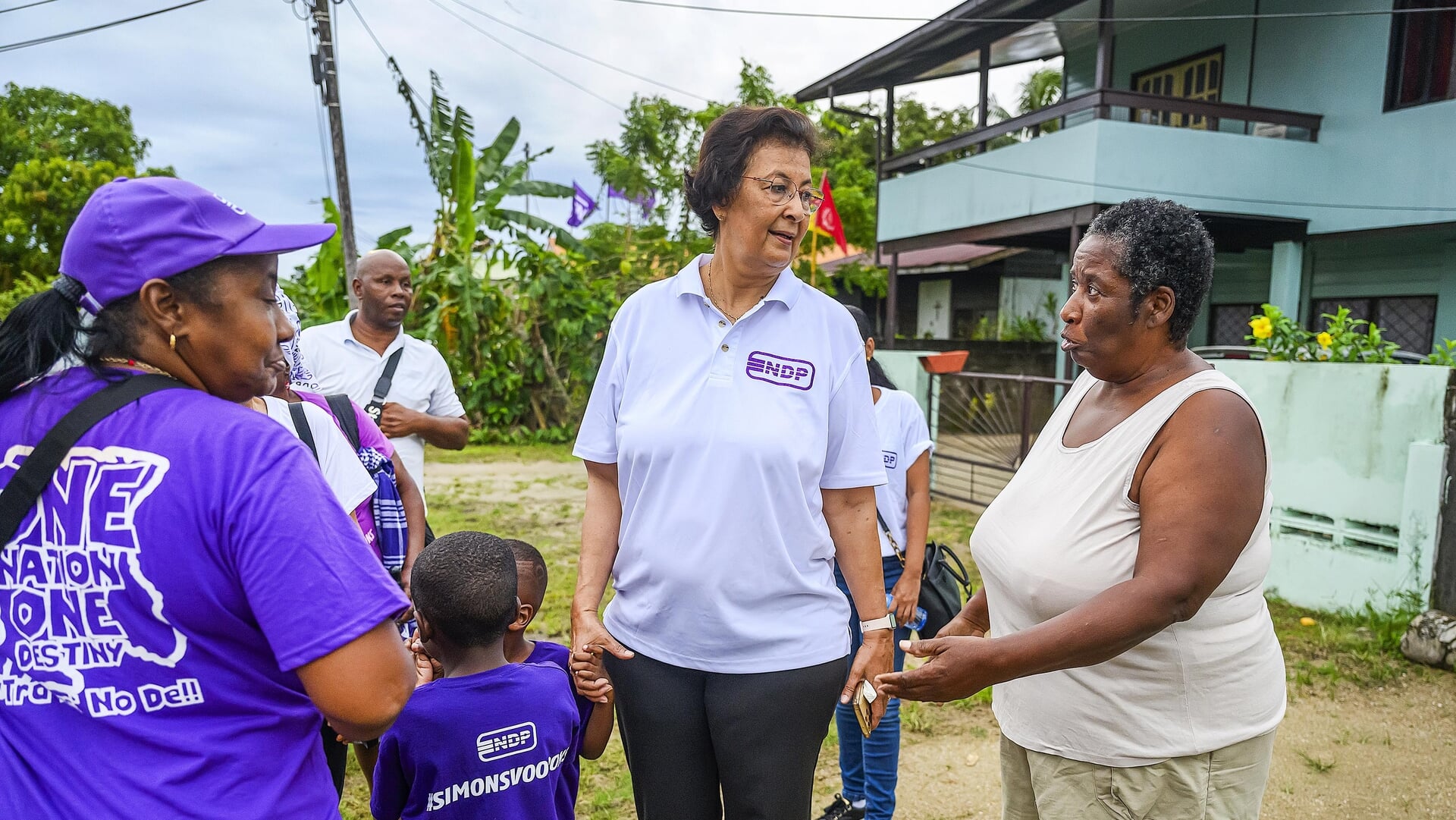 Jenny Simons, lijsttrekker van de NDP en de opvolger van Desi Bouterse, tijdens haar campagne in Paramaribo.