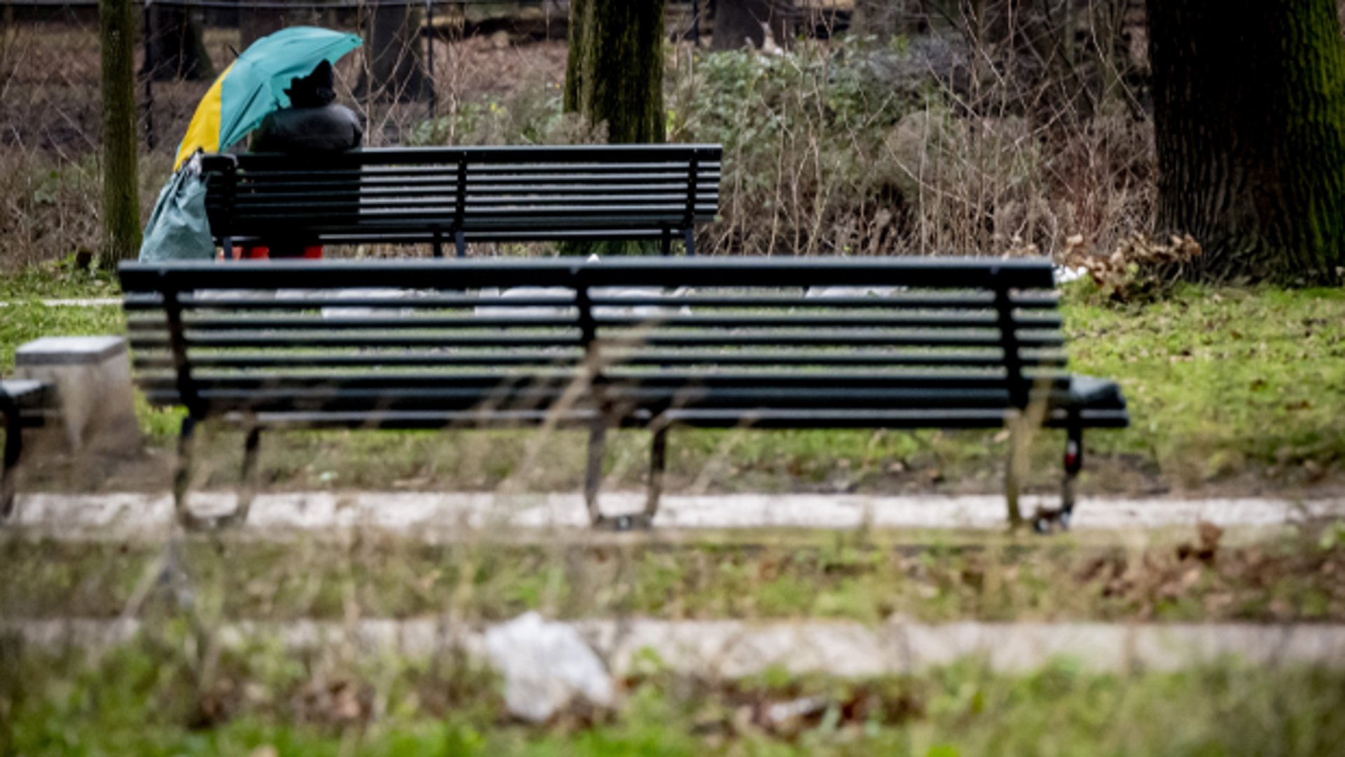 Een vaste woon- of verblijfplaats heeft Elias niet meer. Hij slaapt afwisselend bij vrienden of in het park.